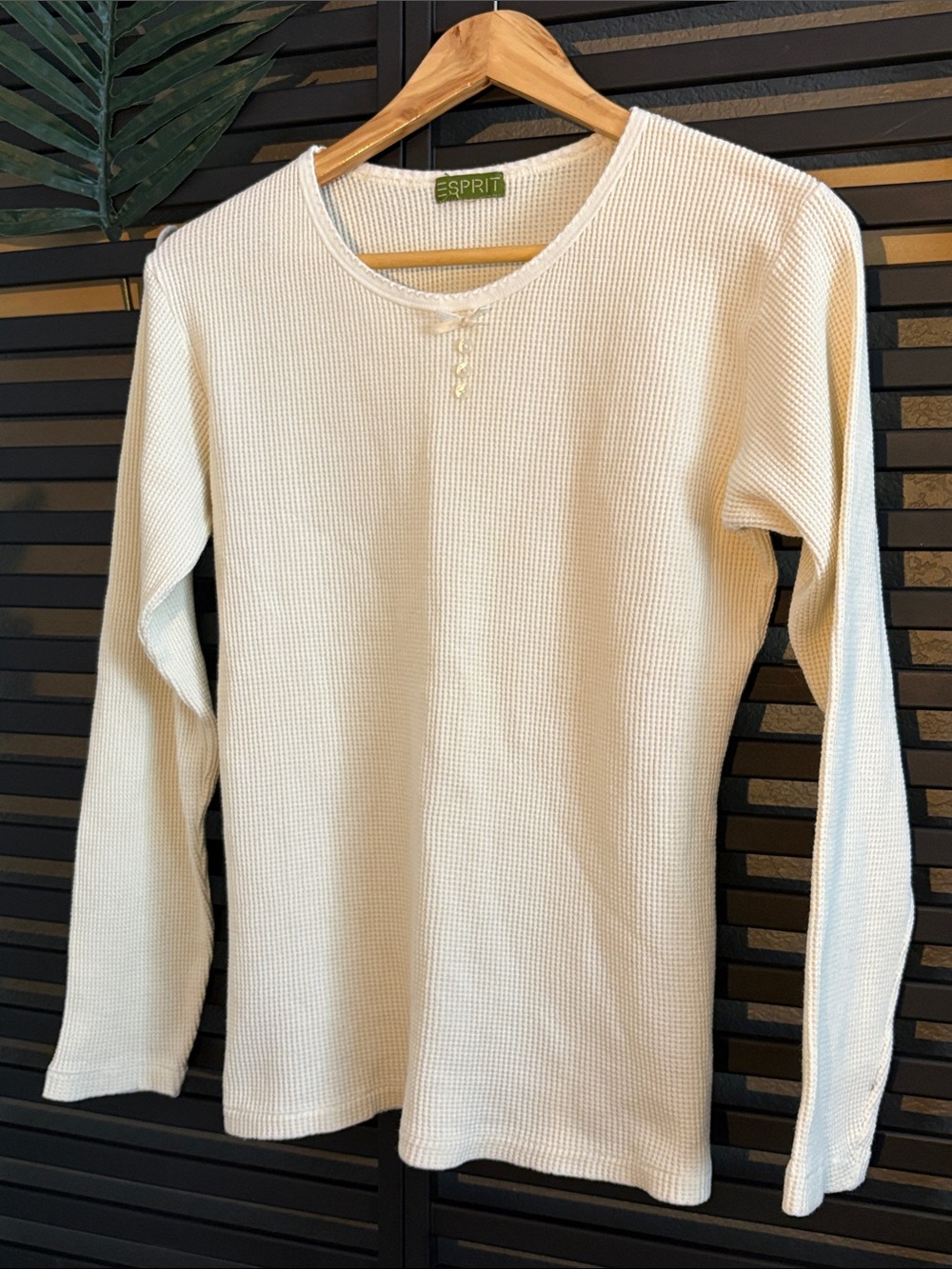 Vintage Esprit Women’s Waffle-Knit Crewneck Longsleve
